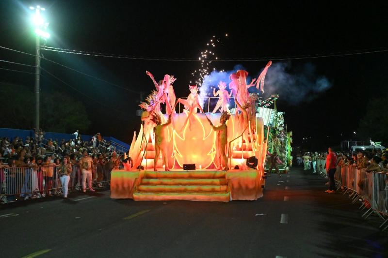 Unidos da Ribeira é a campeã do Carnaval 2025 de Presidente Epitácio